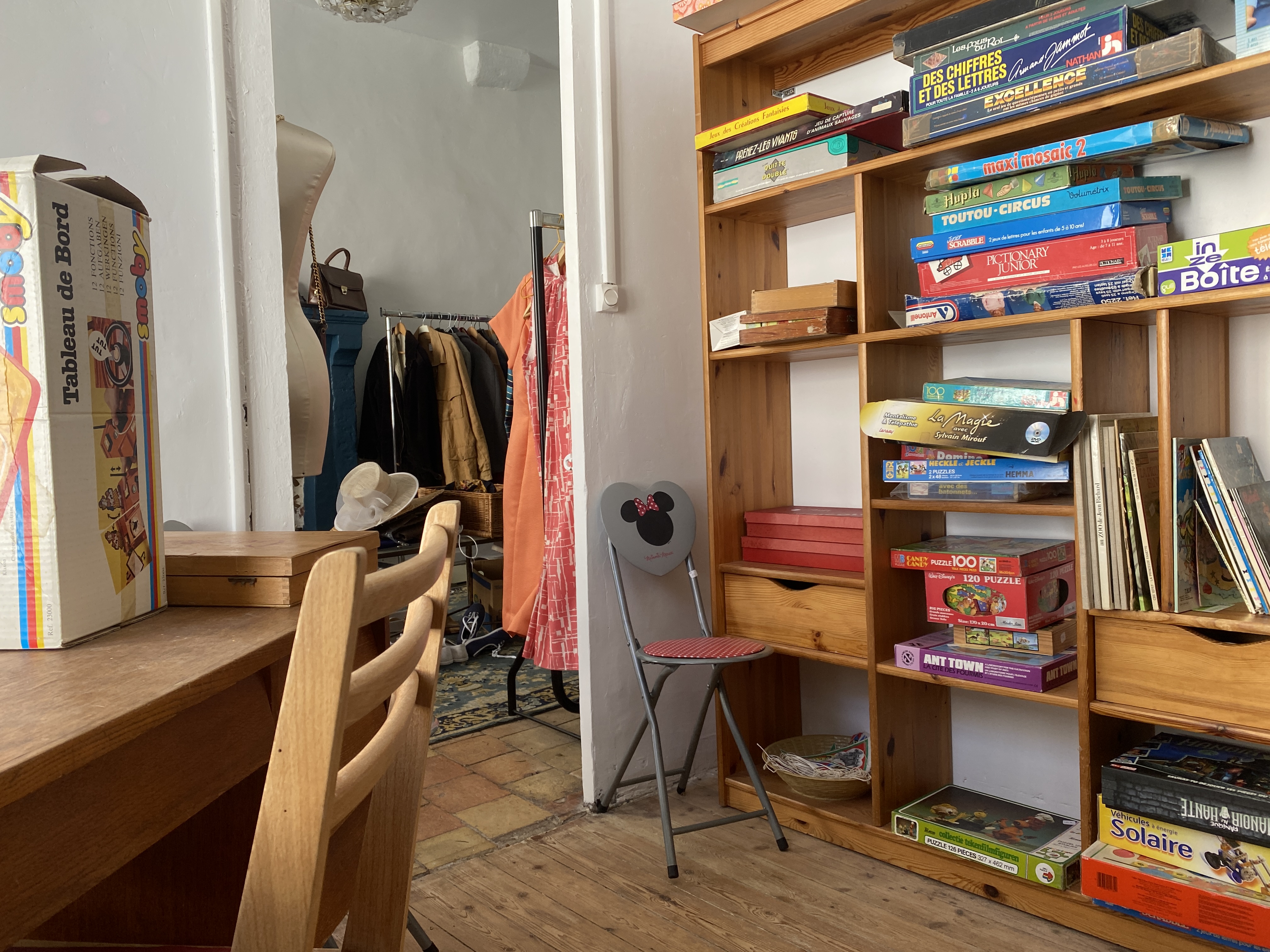 Image slide 11