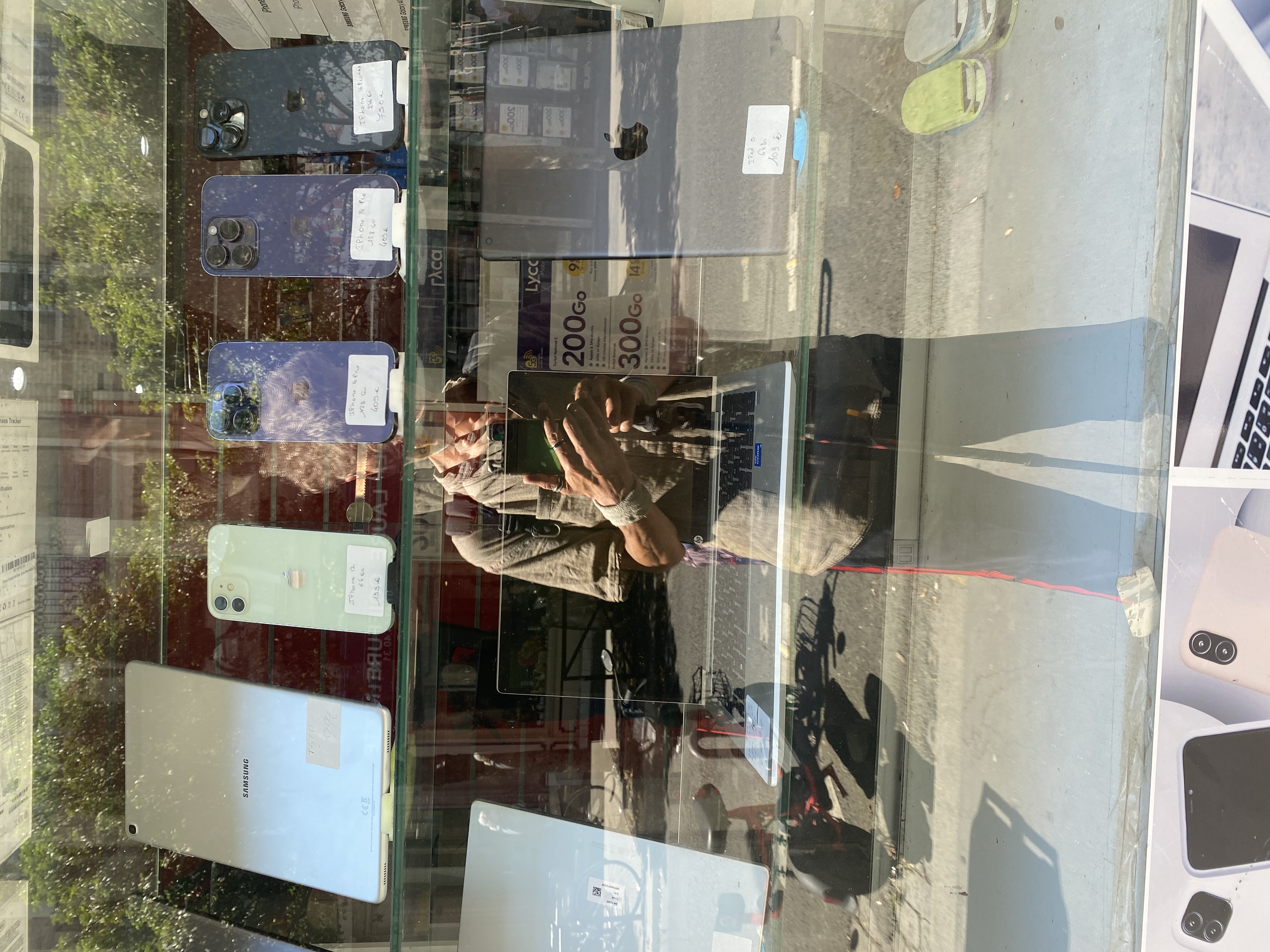 Image slide 11