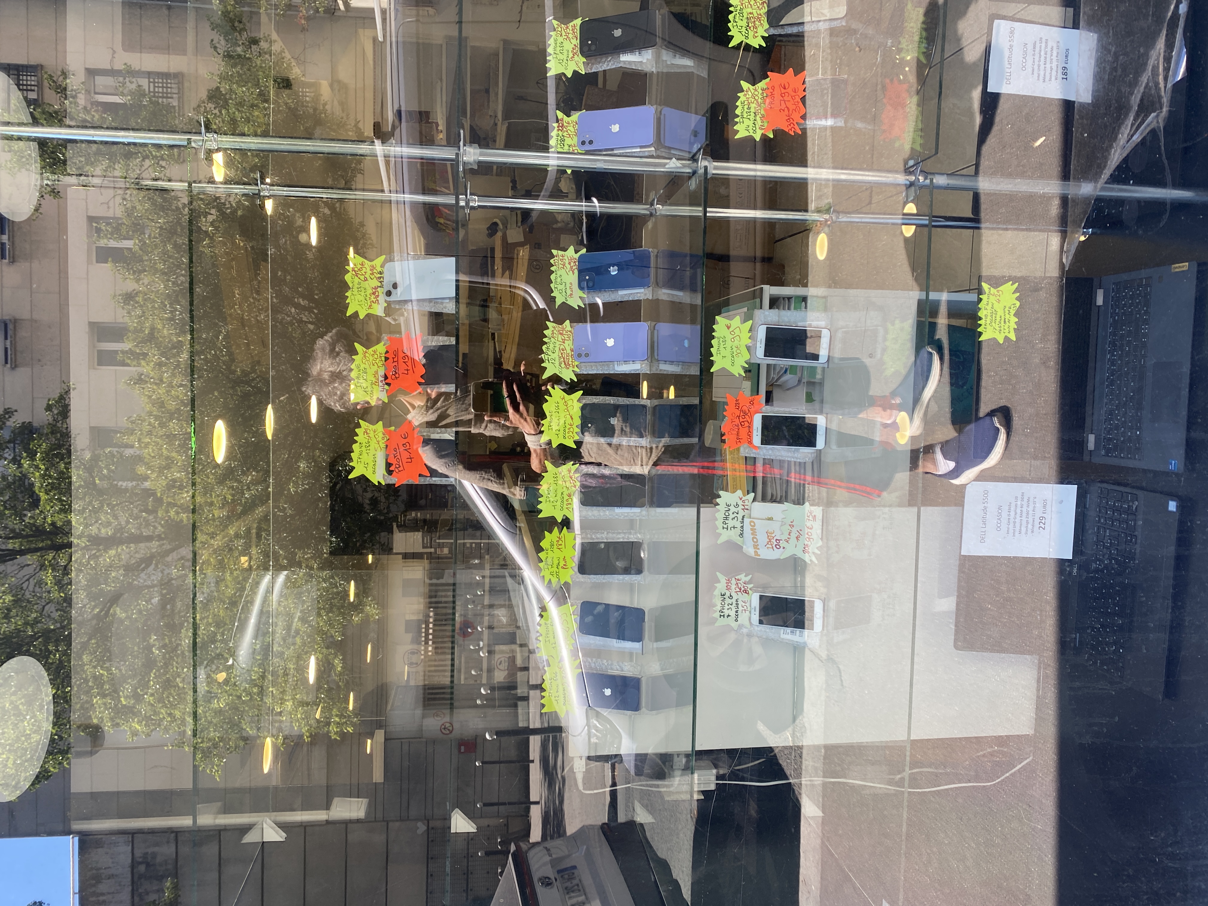 Image slide 21