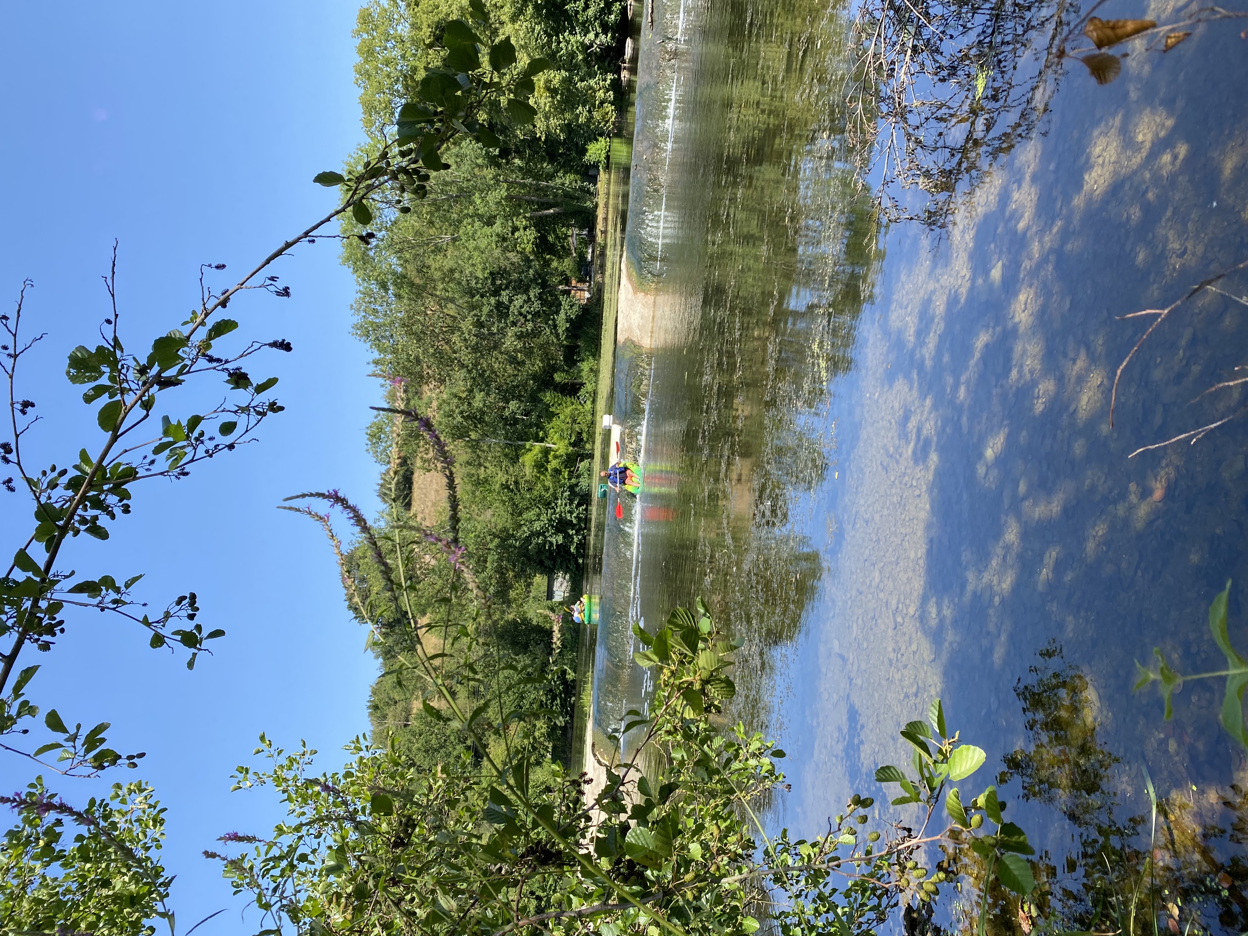 Image slide 12